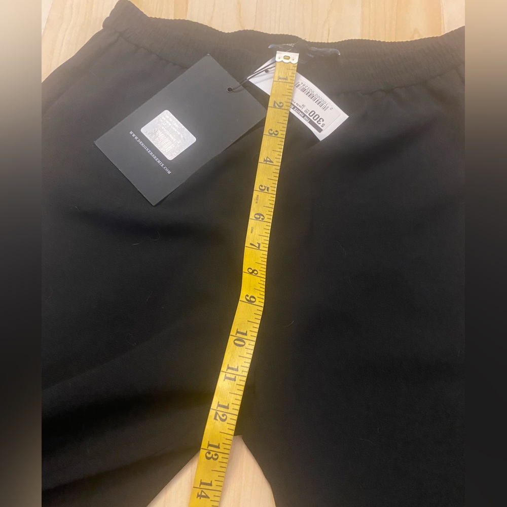 Black Ruffle Hem Pants - Picture 5 of 10